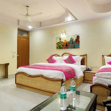 Hotel De Holiday International @ New Delhi Station Exterior foto